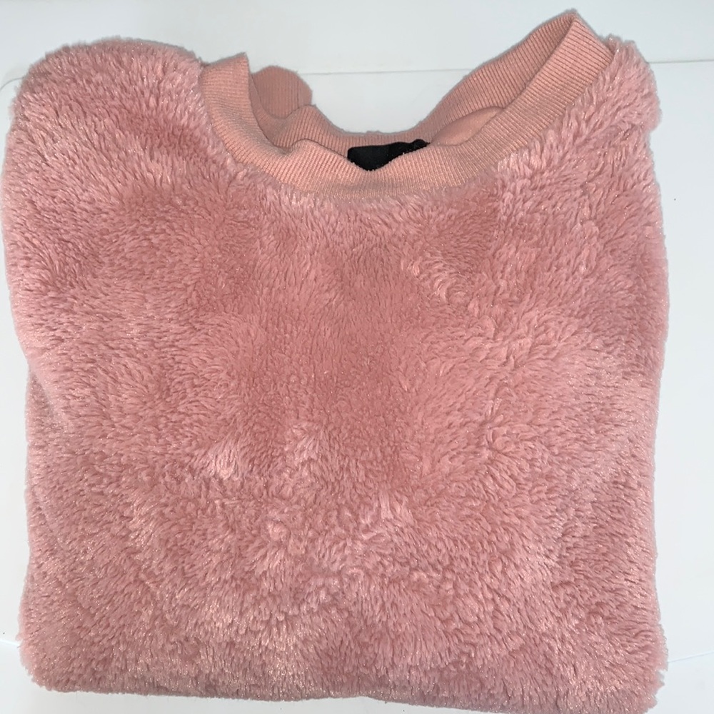 fuzzy pull over